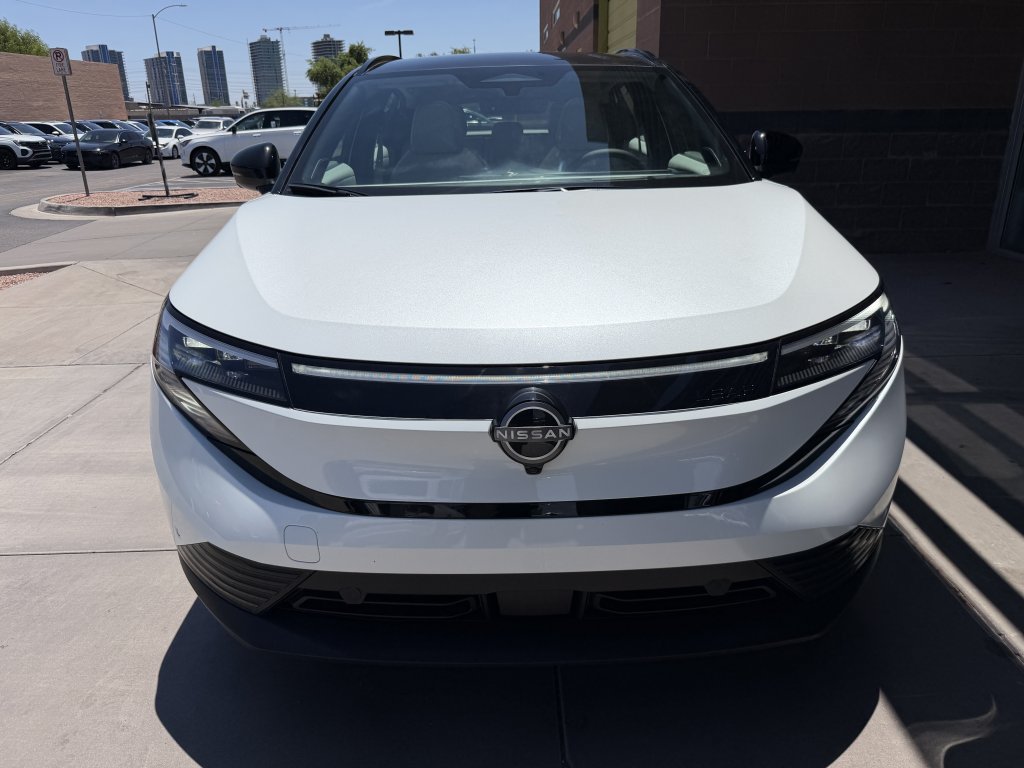 Used 2026 Nissan Leaf Platinum+ w/ Floor Mat Package (Platinum+) FWD image 10