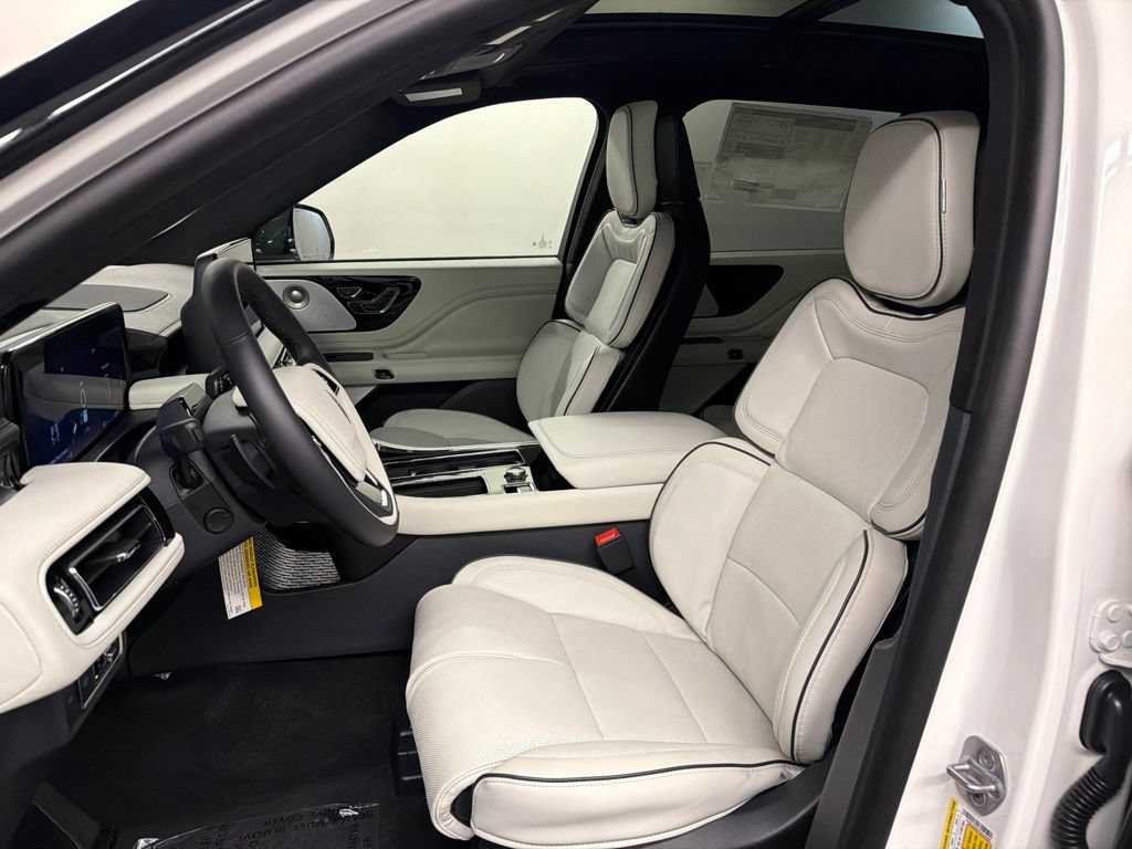 New 2026 Lincoln Aviator Black Label w/ Dynamic Handling Package AWD/4WD image 28