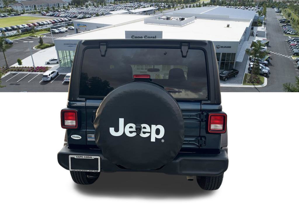 Used 2025 Jeep Wrangler Sport AWD/4WD image 6
