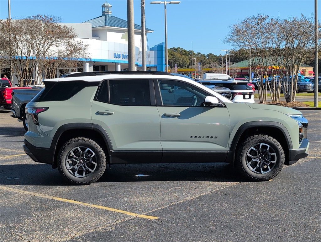 New 2026 Chevrolet Equinox ACTIV w/ Safety and Technology Package image 8