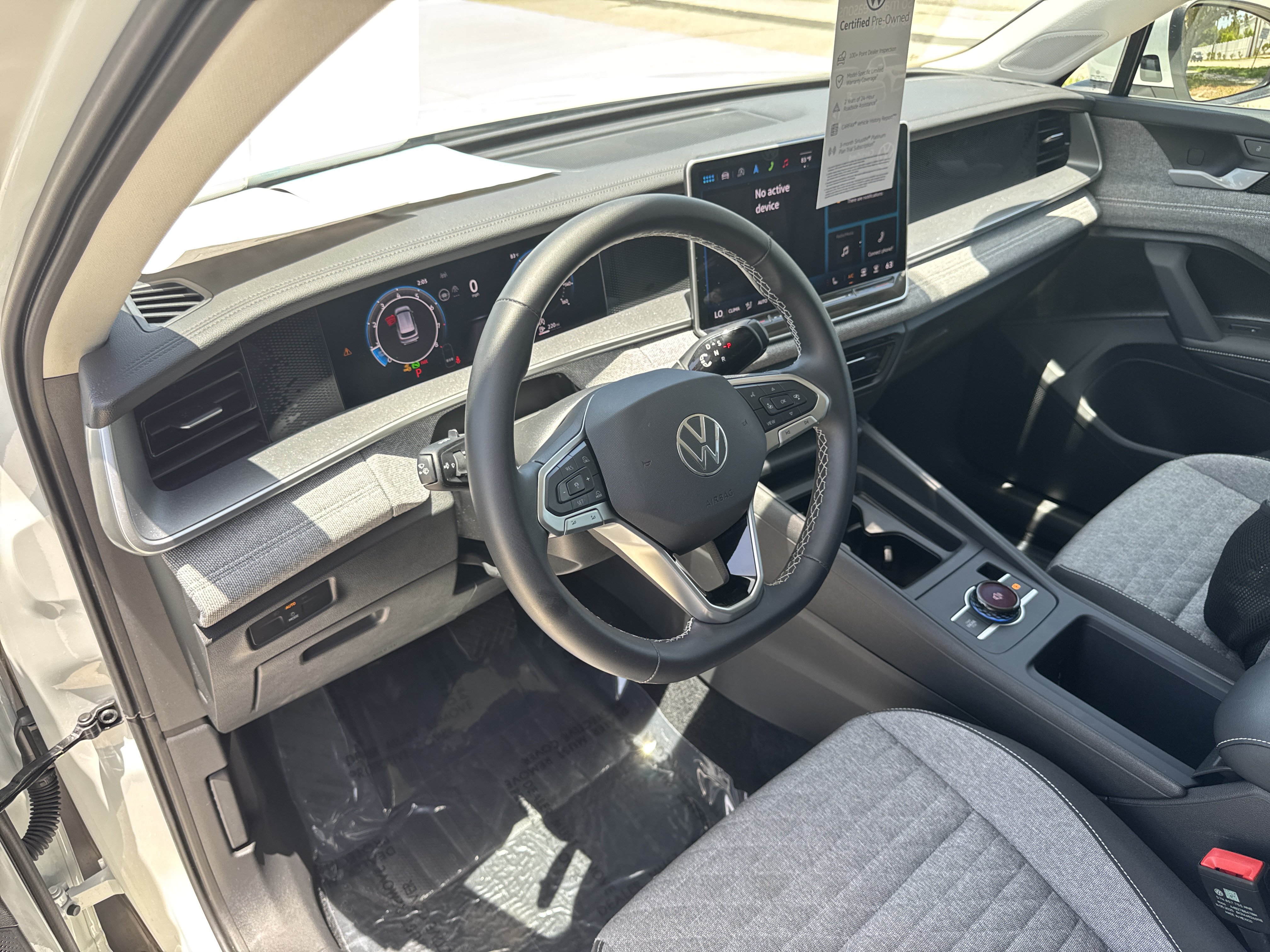 Certified 2025 Volkswagen Tiguan S FWD image 18
