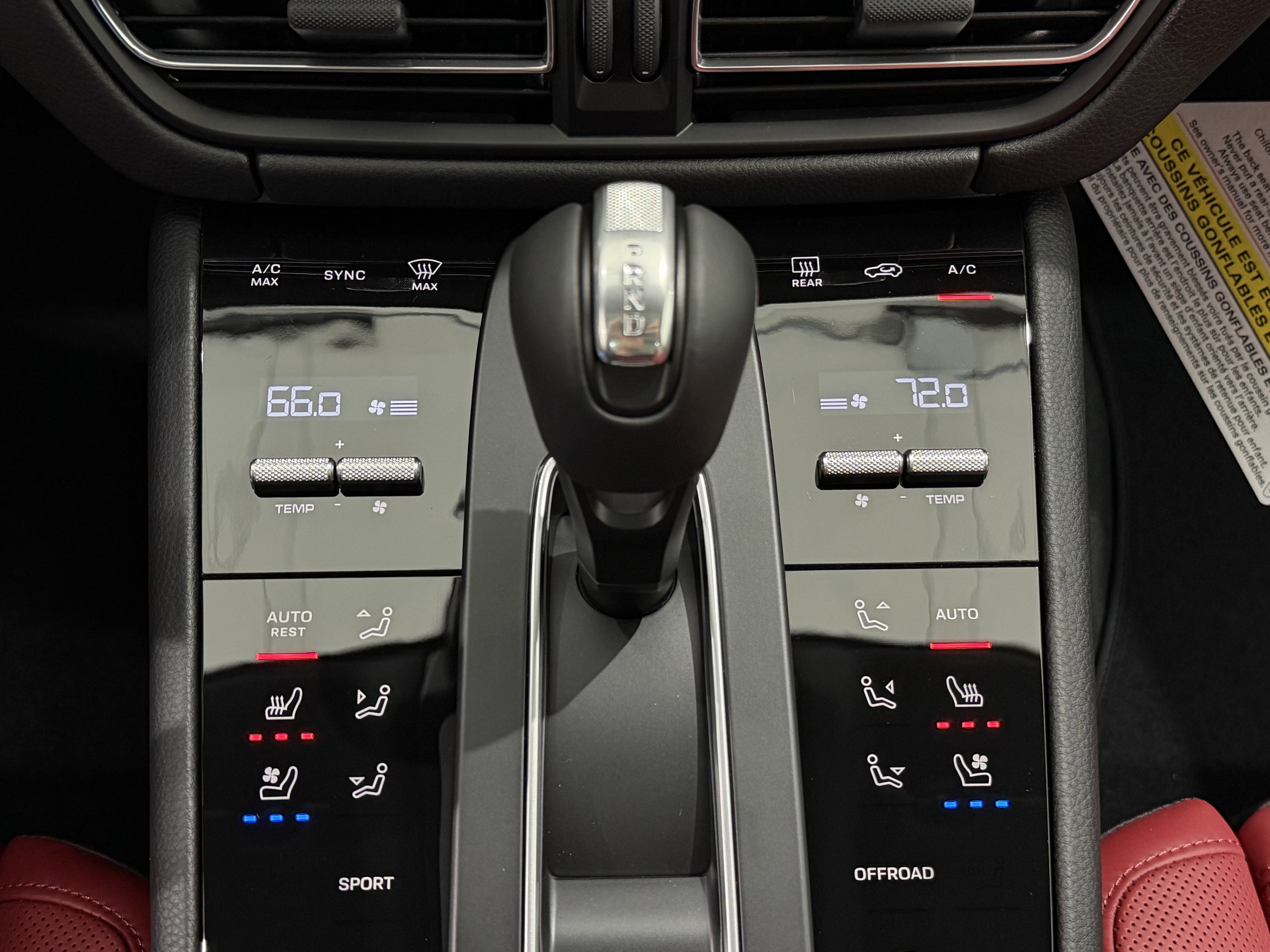 New 2026 Porsche Macan image 40