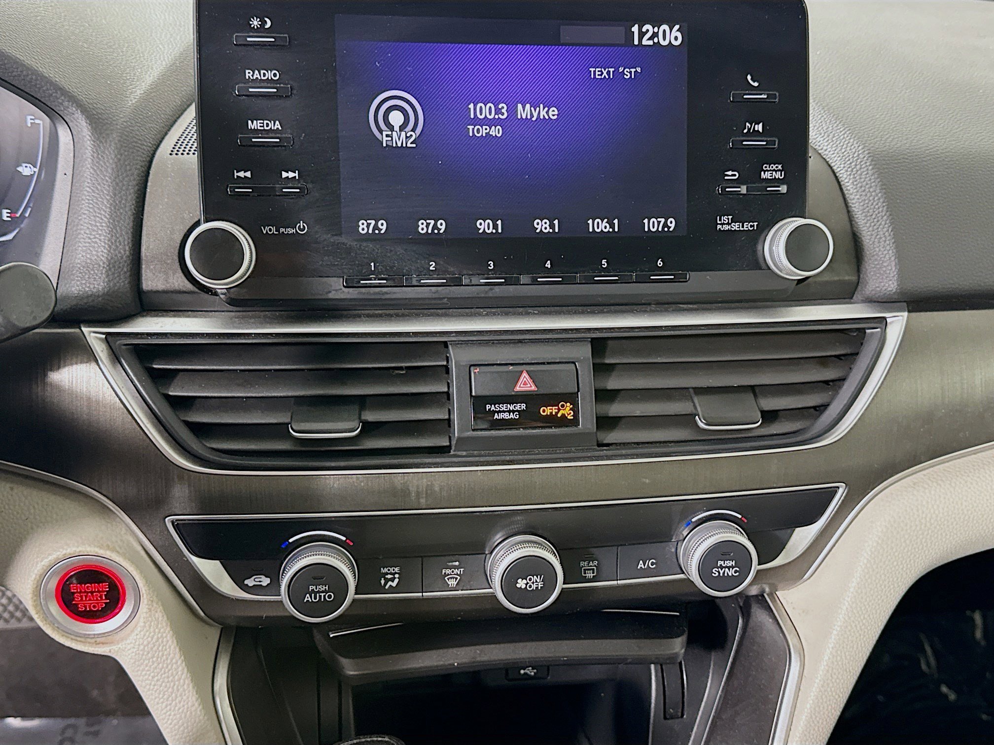 Used 2018 Honda Accord LX image 18