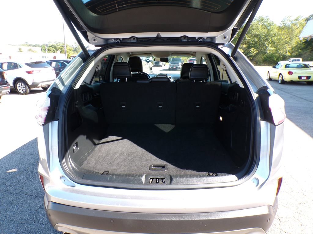 Used 2024 Ford Edge Titanium image 8