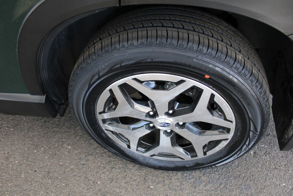 Used 2024 Subaru Forester Premium image 64