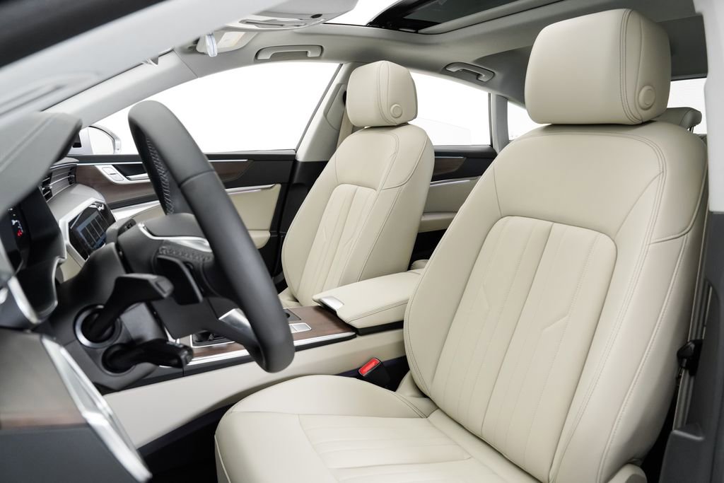 Used 2025 Audi A7 3.0T Premium image 8