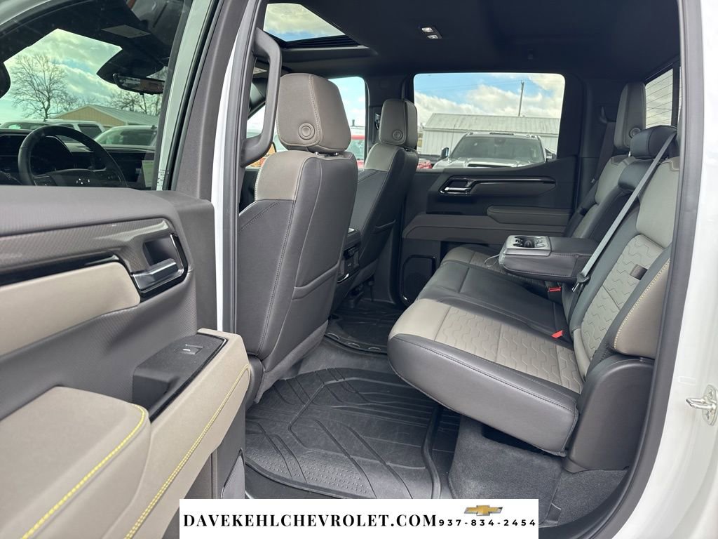 Used 2025 Chevrolet Silverado 1500 ZR2 w/ Technology Package image 21
