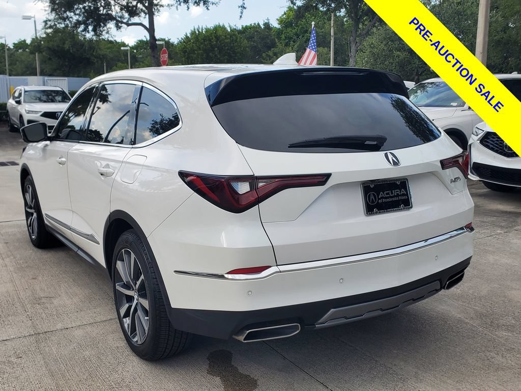 Certified 2025 Acura MDX w/ Technology Package FWD image 5