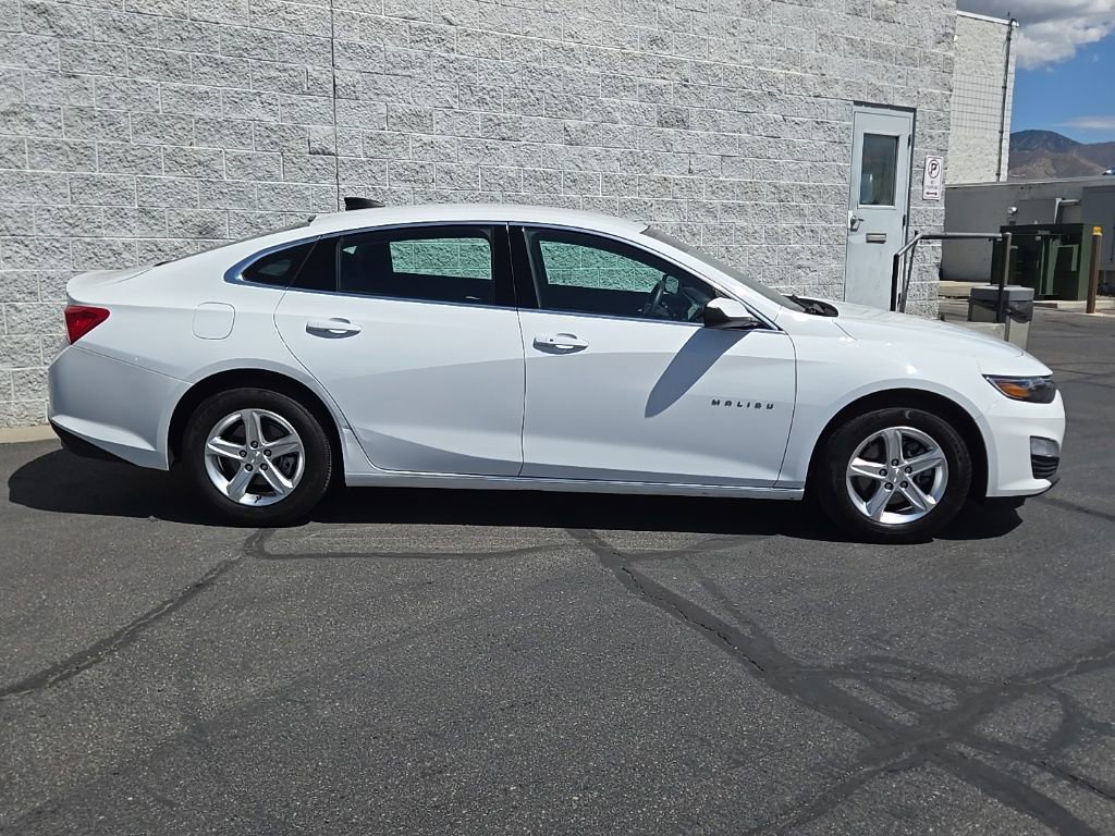 Used 2023 Chevrolet Malibu LS w/ Driver Confidence Package image 2