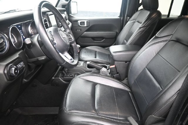 Used 2020 Jeep Wrangler Unlimited Sahara AWD/4WD image 9