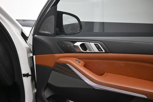 Used 2023 BMW X7 M60i w/ Executive Package AWD/4WD image 27