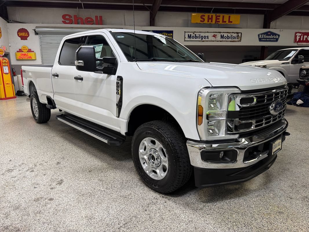 Used 2025 Ford F250 XLT AWD/4WD image 11
