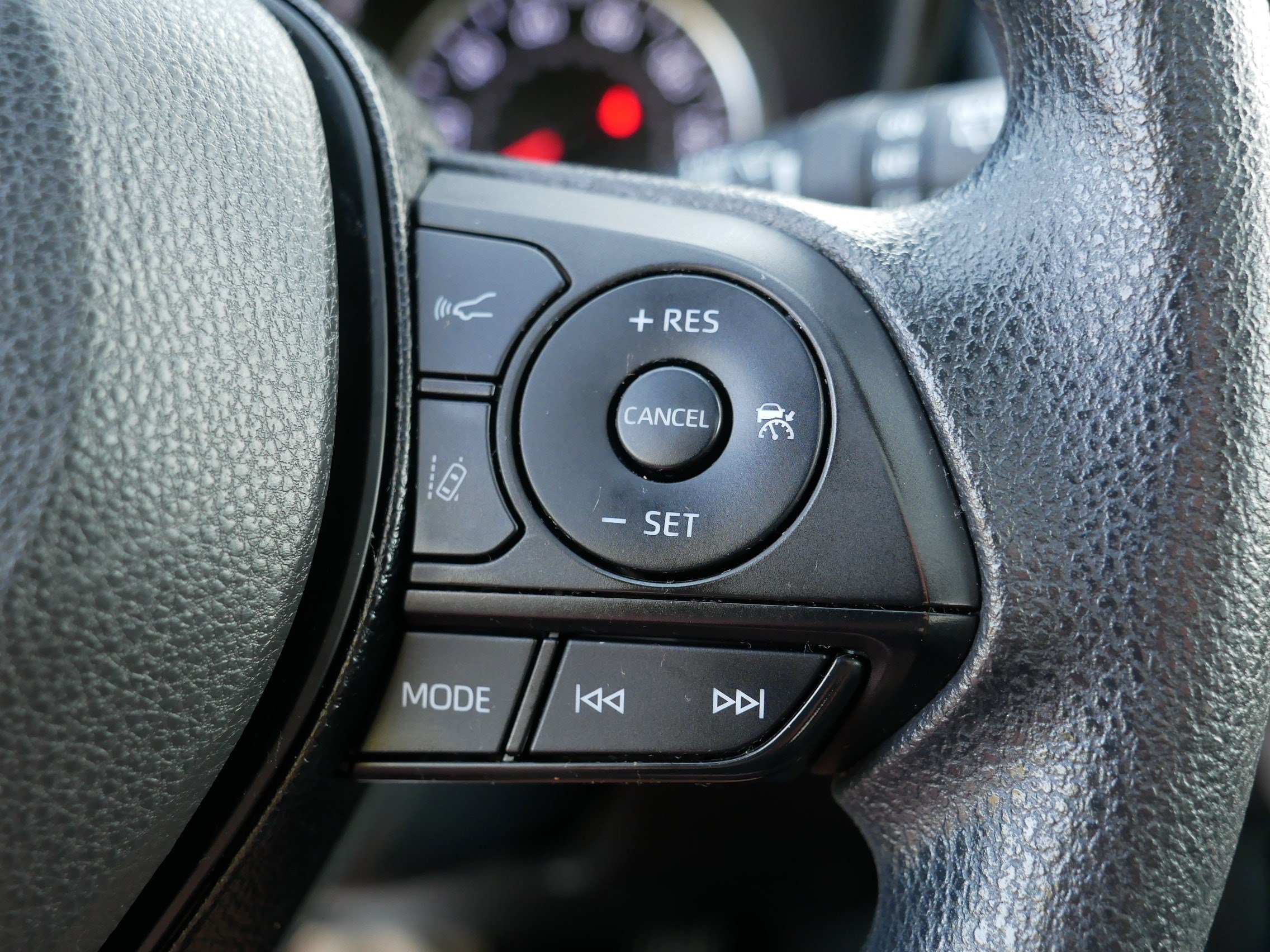 Used 2019 Toyota RAV4 XLE AWD/4WD image 29