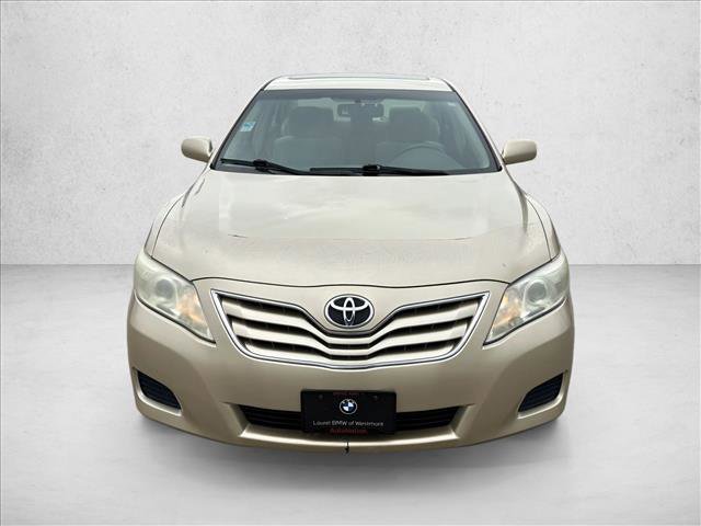 Used 2010 Toyota Camry LE image 2