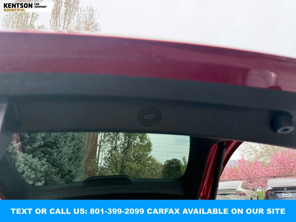 Used 2023 Tesla Model Y Long Range image 34