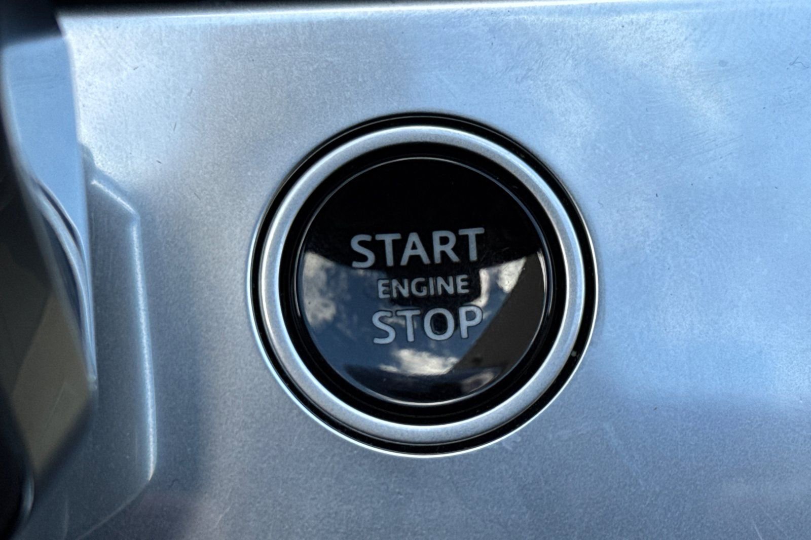 Used 2023 Land Rover Range Rover Autobiography image 26