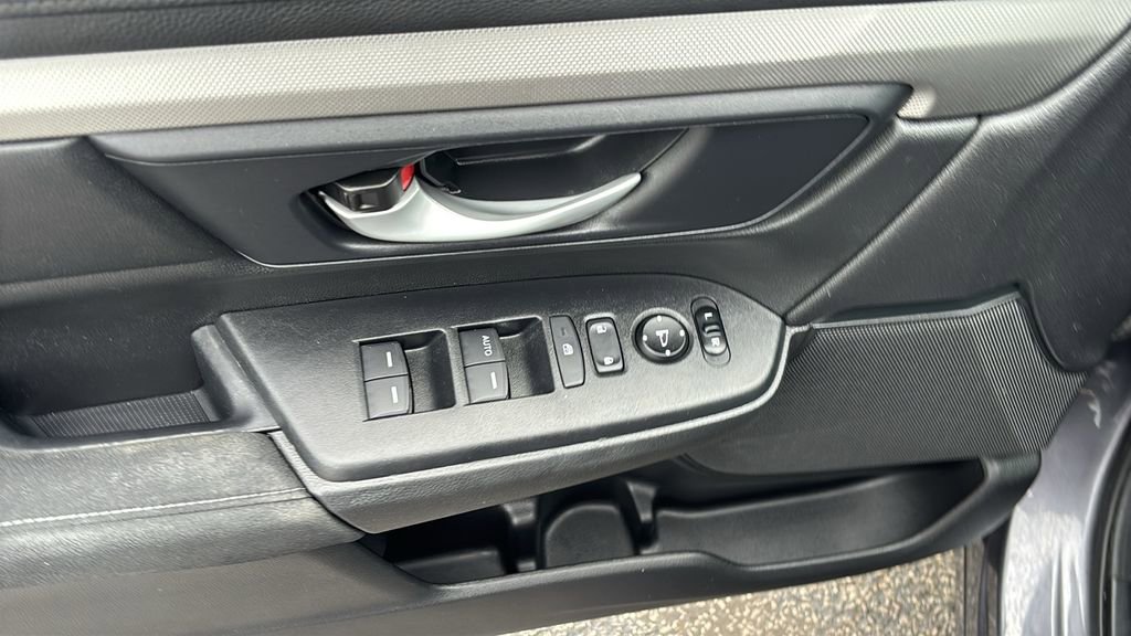 Used 2018 Honda CR-V LX image 14