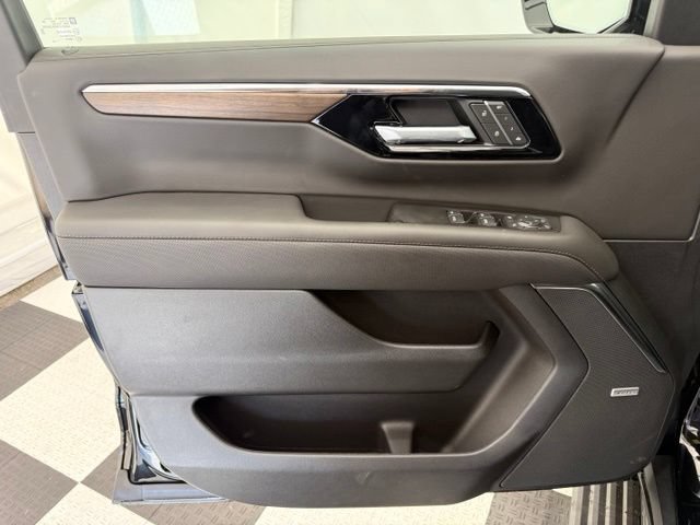New 2026 Chevrolet Tahoe High Country AWD/4WD image 17
