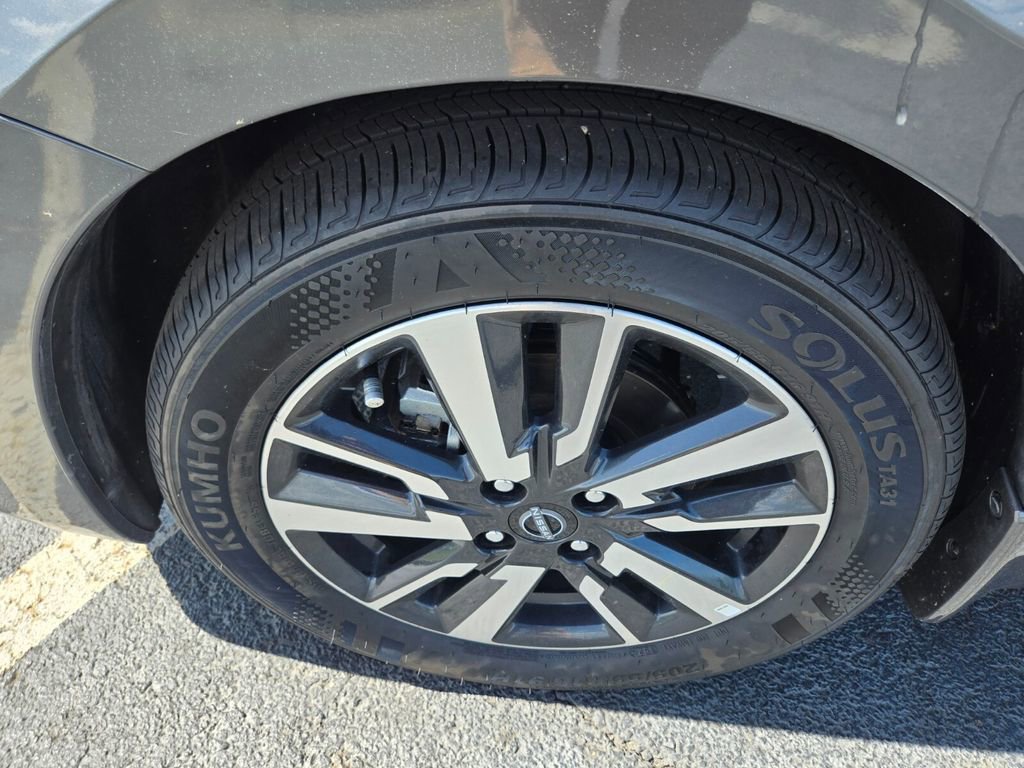 Certified 2025 Nissan Versa S w/ S Plus Package FWD image 18