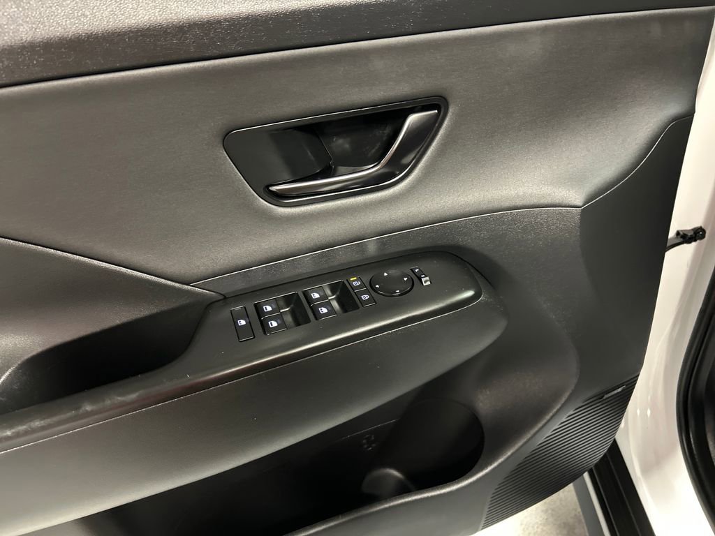 Used 2024 Hyundai Kona N Line image 12