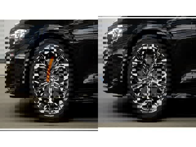 New 2026 BMW 330i xDrive Sedan w/ Convenience Package image 7