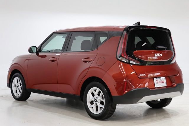 Used 2024 Kia Soul S FWD image 6
