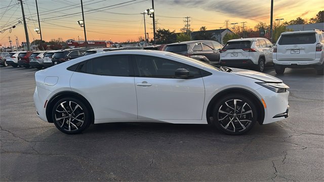 Used 2025 Toyota Prius Plug-In Hybrid image 24