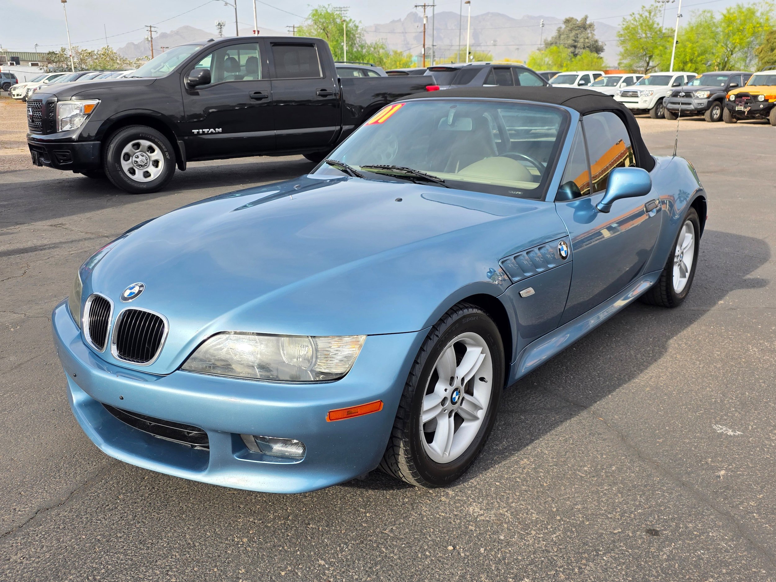 Used 2001 BMW Z3 2.5i image 1