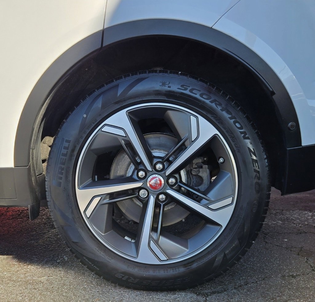 Used 2021 Jaguar E-PACE SE image 7