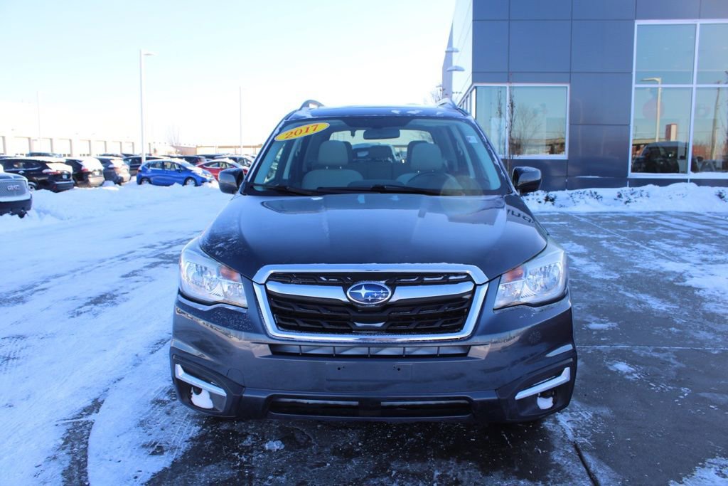 Used 2017 Subaru Forester 2.5i Premium image 2
