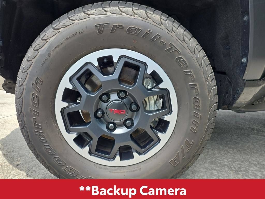 Used 2024 Toyota Tacoma TRD Off-Road AWD/4WD image 4