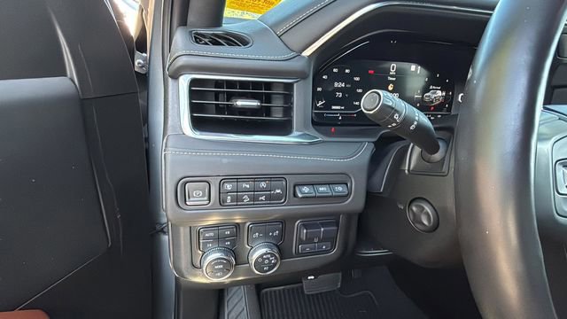 Used 2023 GMC Yukon Denali Ultimate AWD/4WD image 22