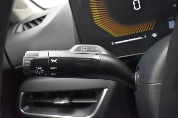 Used 2025 Kia K4 FWD image 24