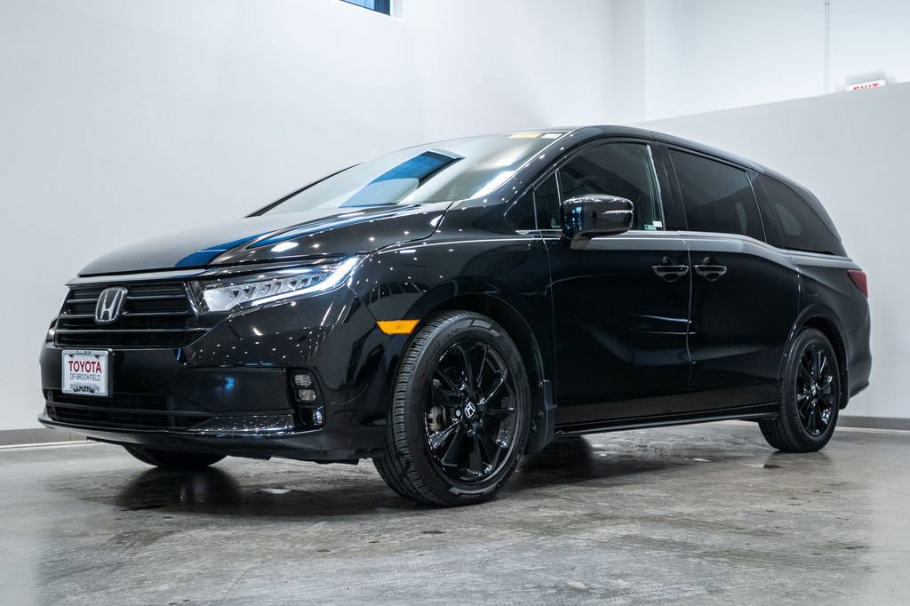 Used 2023 Honda Odyssey Sport image 3