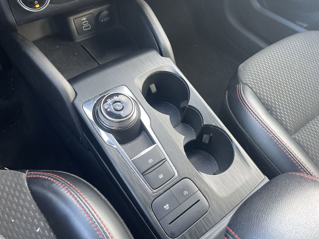 Used 2025 Ford Escape ST-Line image 29