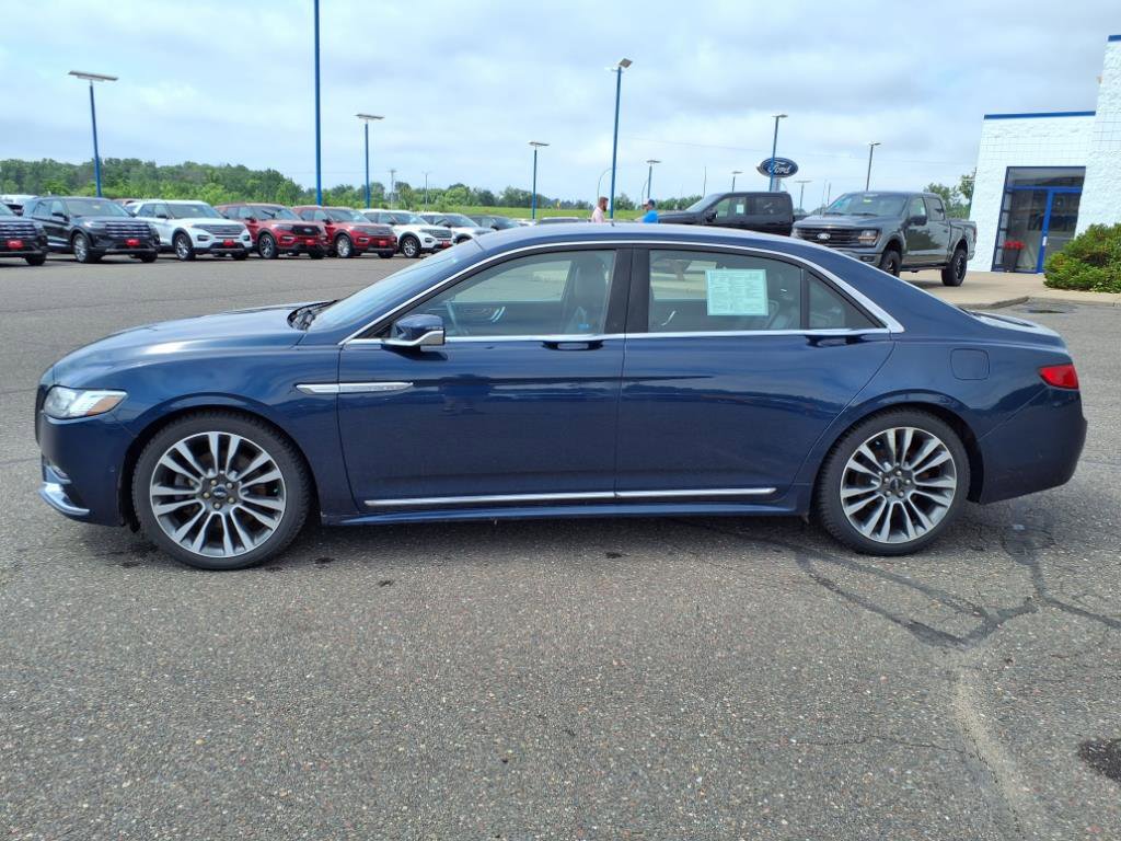 Used 2017 Lincoln Continental Reserve w/ Technology Package image 2