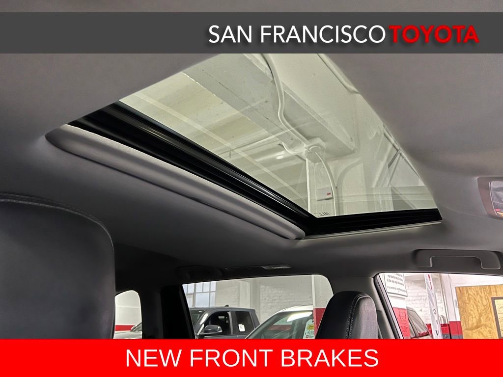 Used 2018 Toyota Highlander SE image 23