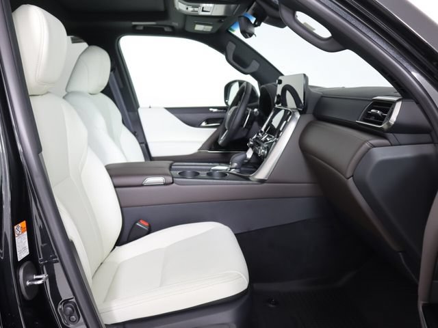 New 2026 Lexus LX 700h Luxury w/ Appearance Package AWD/4WD image 13