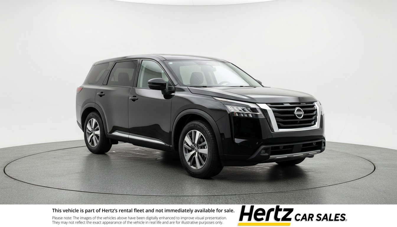 Used 2025 Nissan Pathfinder SV