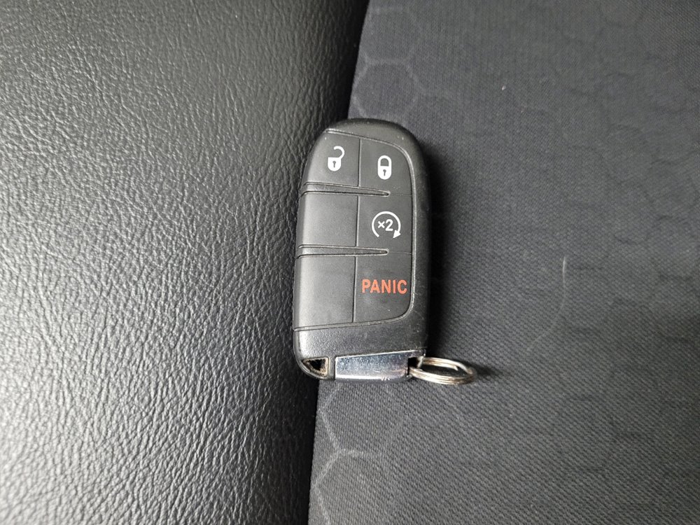 Used 2019 Jeep Compass Altitude image 32