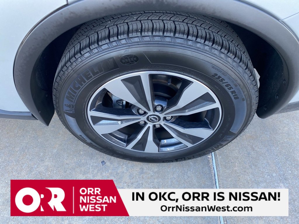 Used 2024 Nissan Murano SV image 11