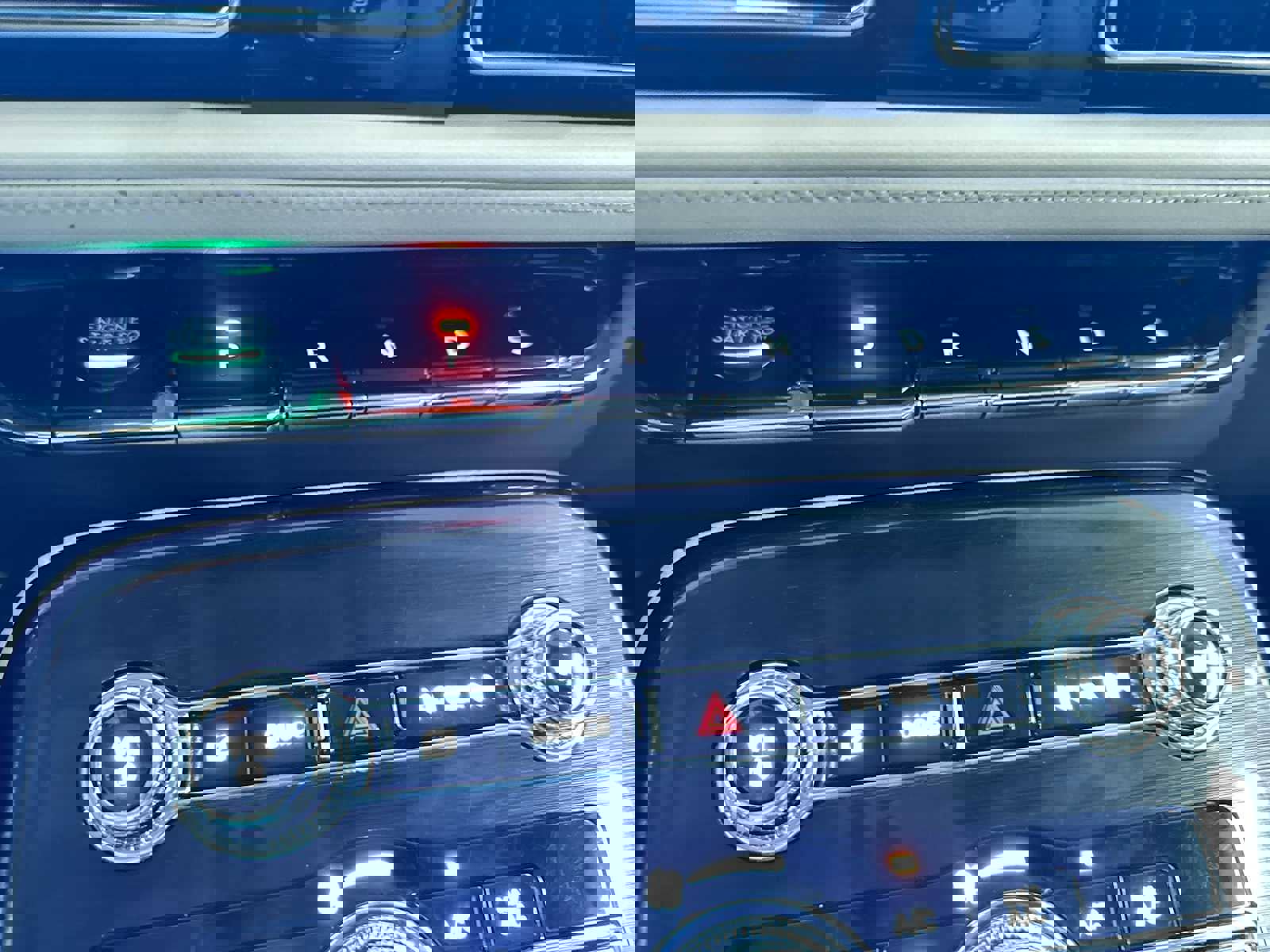 Used 2023 Lincoln Nautilus Reserve image 30