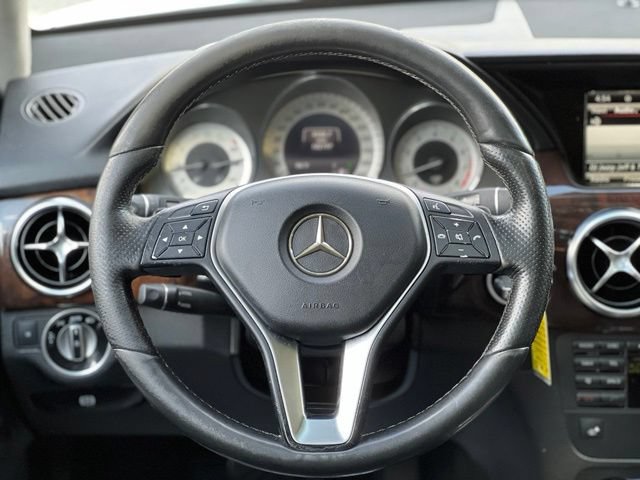 Used 2015 Mercedes-Benz GLK 350 4MATIC image 31