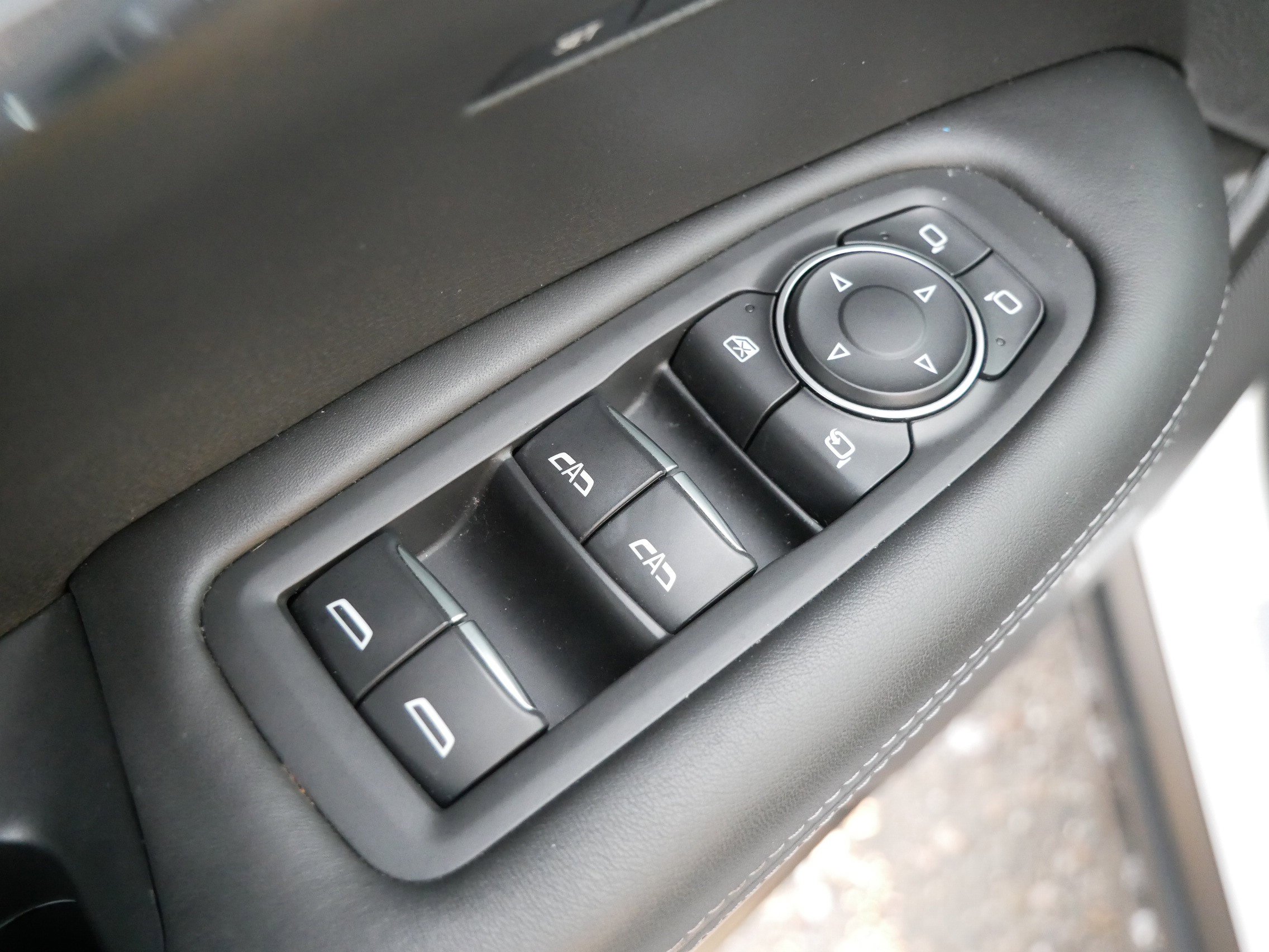 Used 2023 Cadillac XT6 Sport w/ Platinum Package AWD/4WD image 14