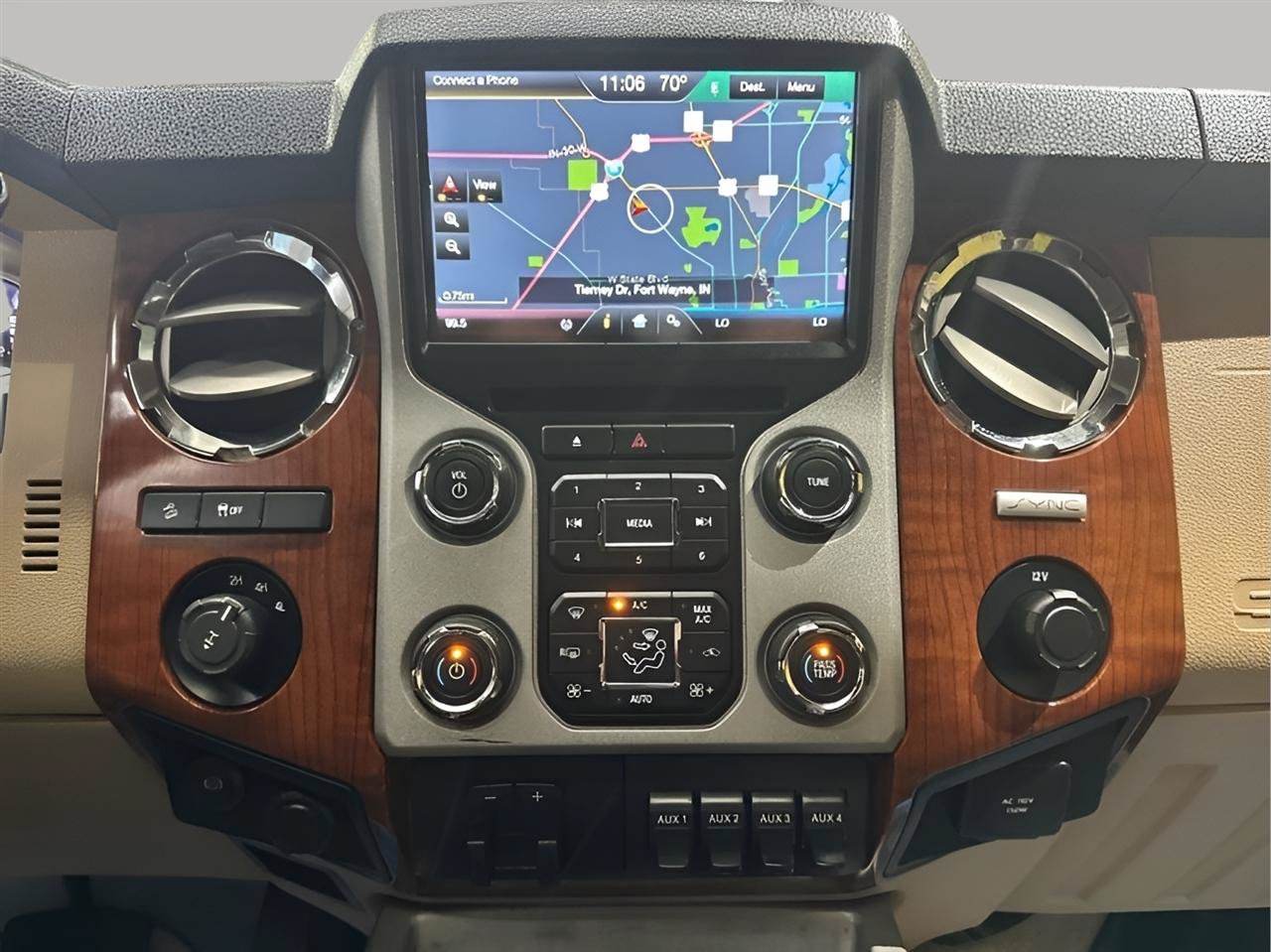 Used 2015 Ford F350 King Ranch w/ FX4 Off-Road Package AWD/4WD image 17