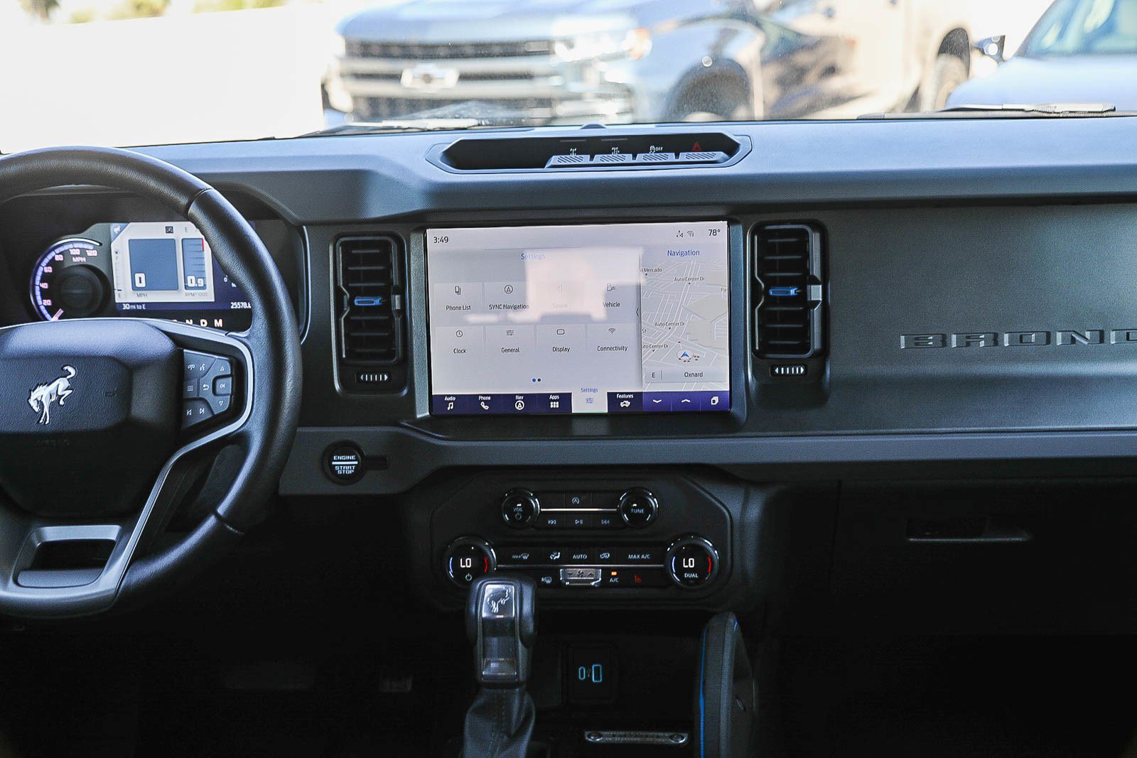 Used 2024 Ford Bronco Black Diamond AWD/4WD image 13