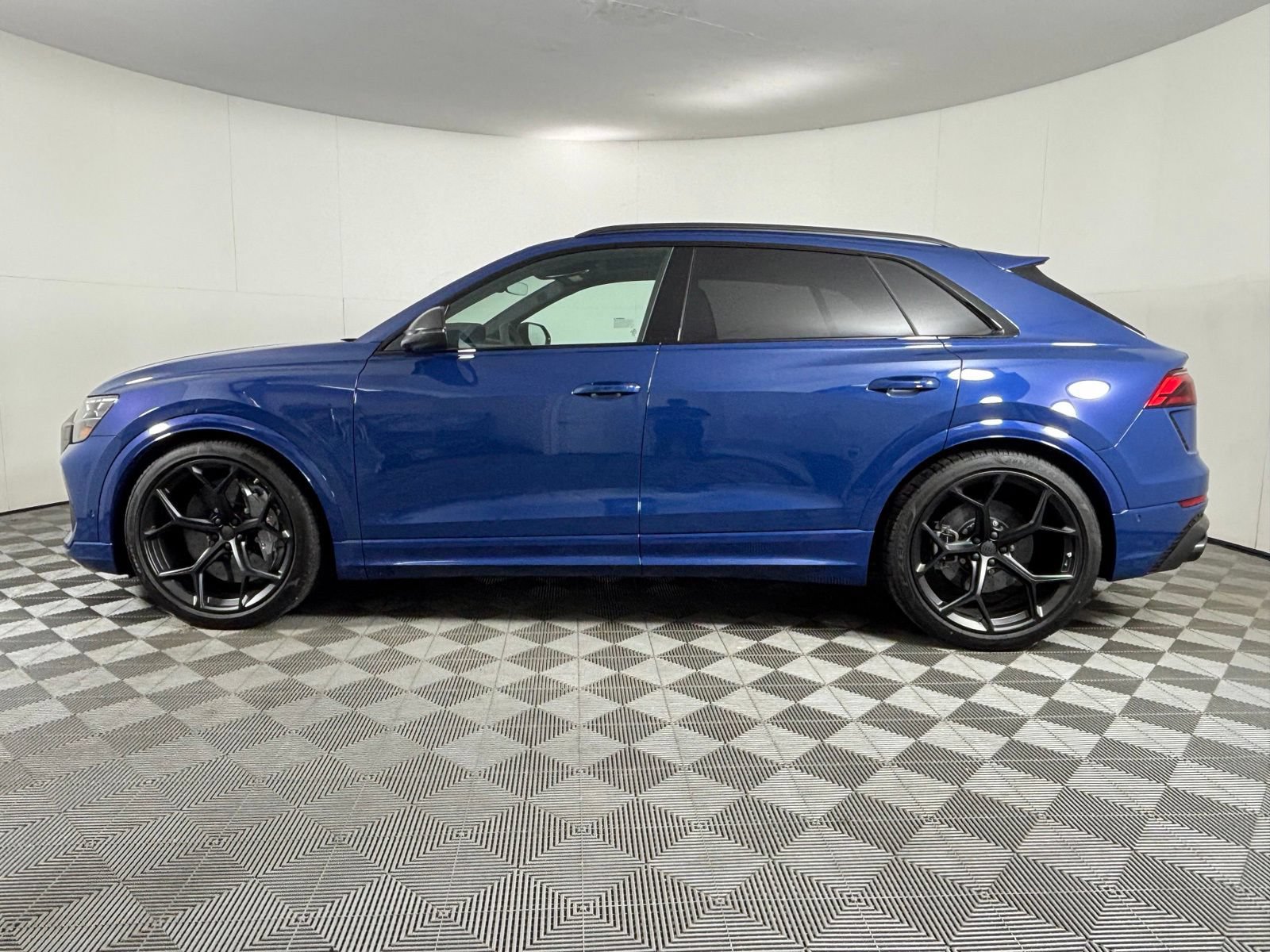 New 2026 Audi RS Q8 performance AWD/4WD image 4