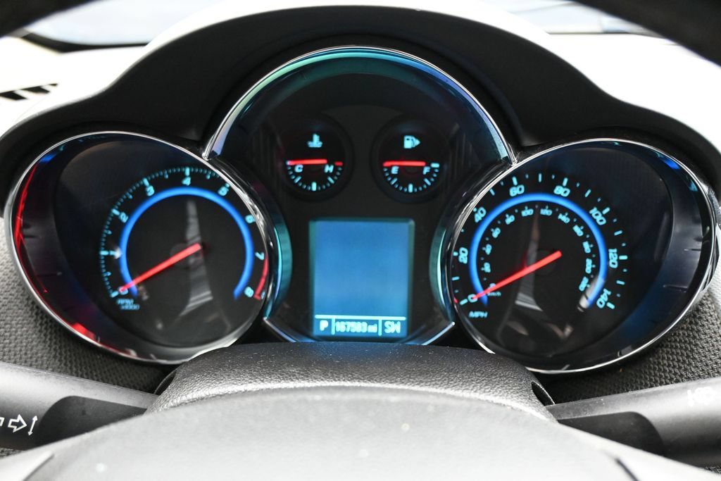 Used 2015 Chevrolet Cruze LTZ w/ Sun, Sound and Sport Package FWD image 17