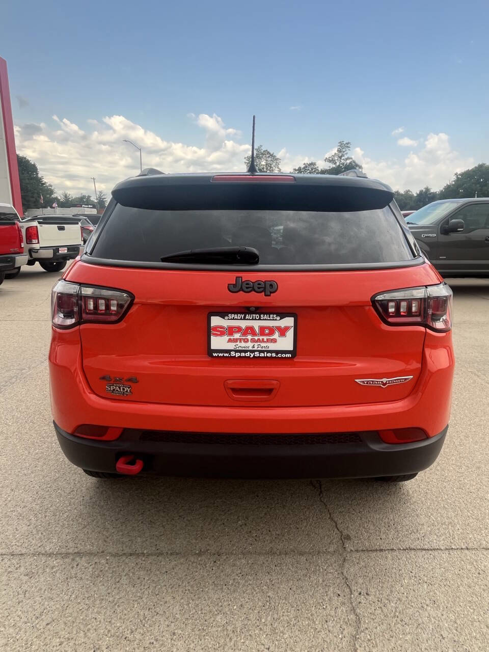 Used 2019 Jeep Compass Trailhawk image 14