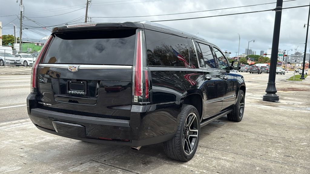 Used 2018 Cadillac Escalade ESV Platinum AWD/4WD image 15